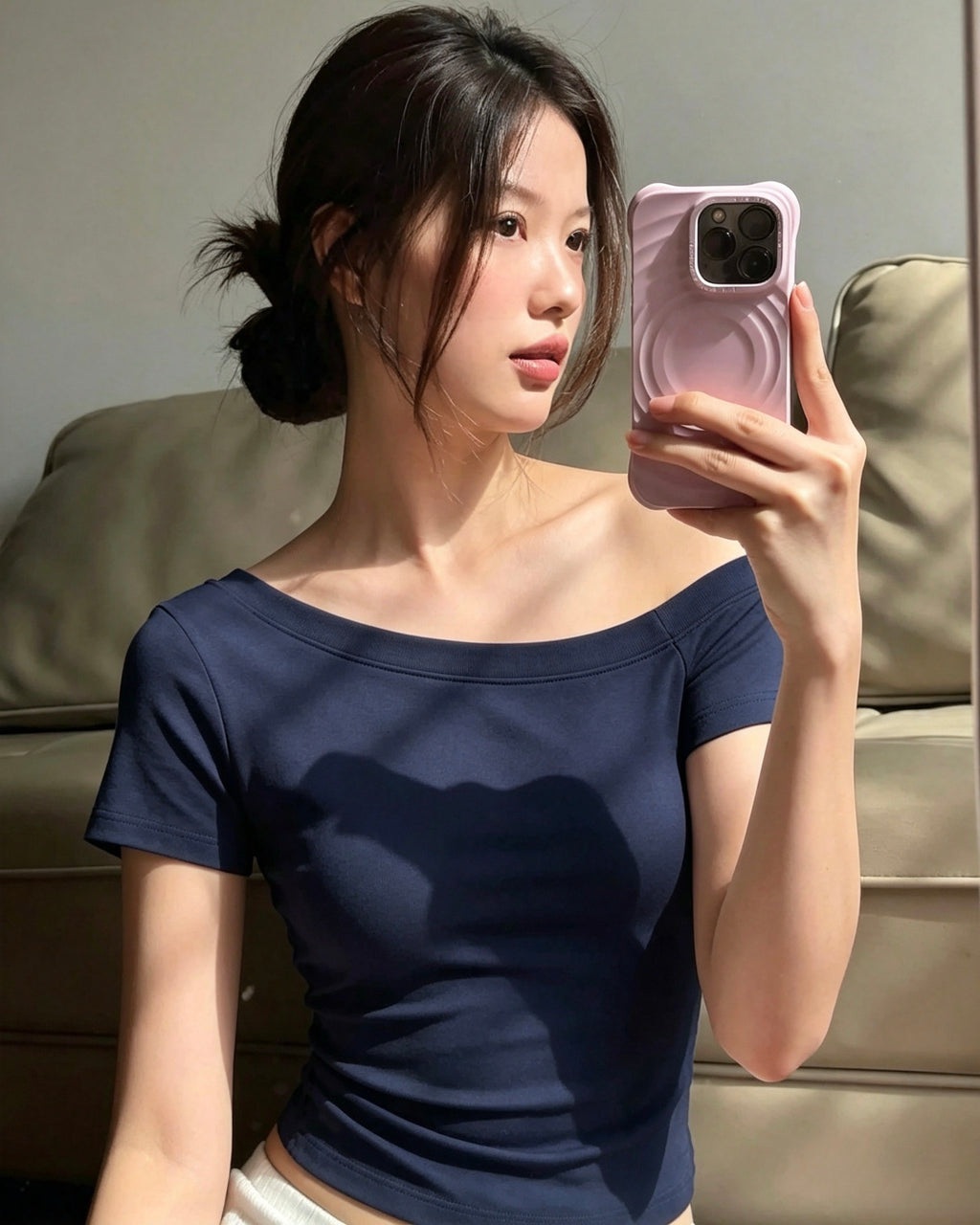 LULE Off-Shoulder Baby Tee