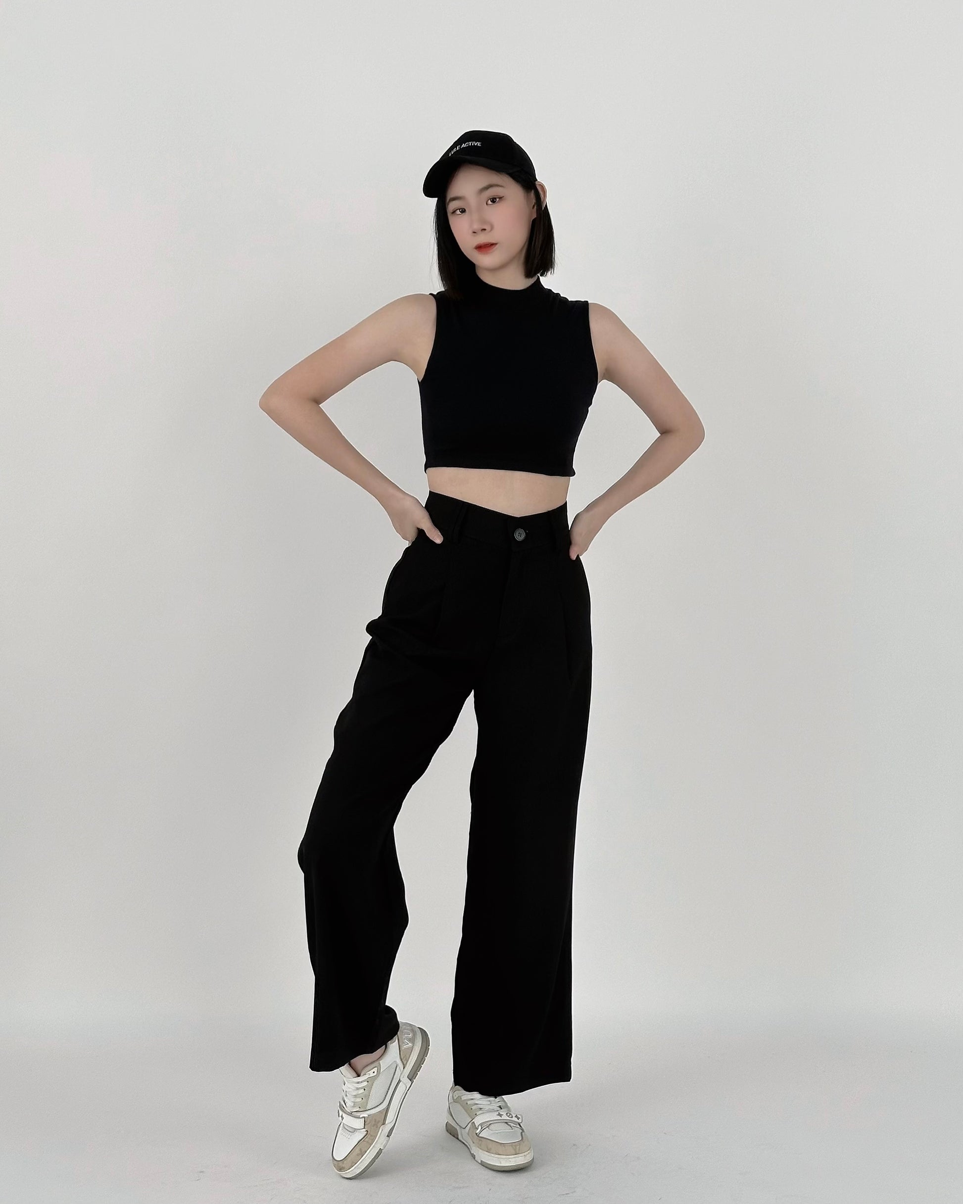 LAST 1 Basic Collar Tank Top