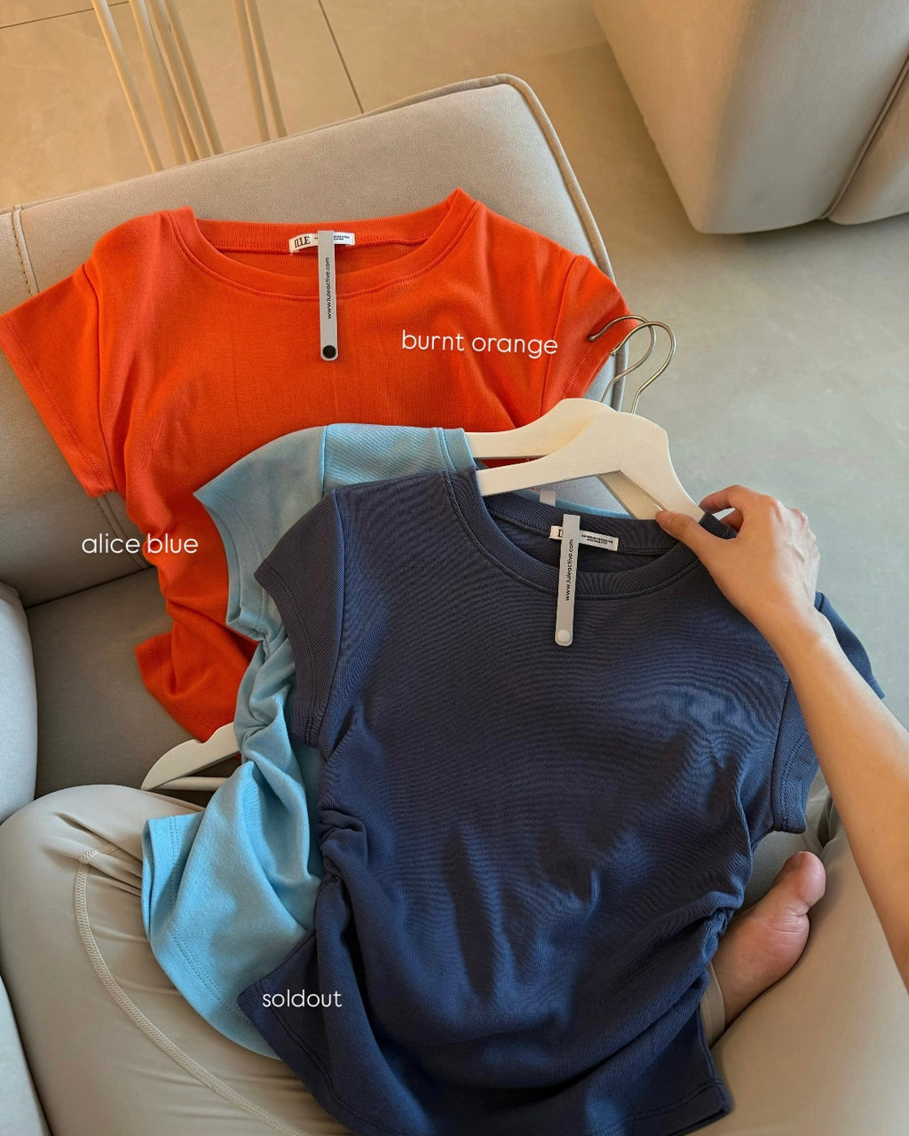 TOP 10 FOR 100 SlimCurve Basic Tee 1.0