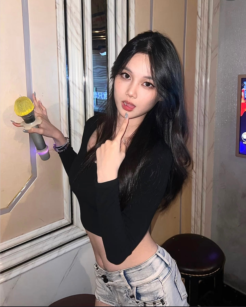 Get-LULE U LongSleeve Basic Tops