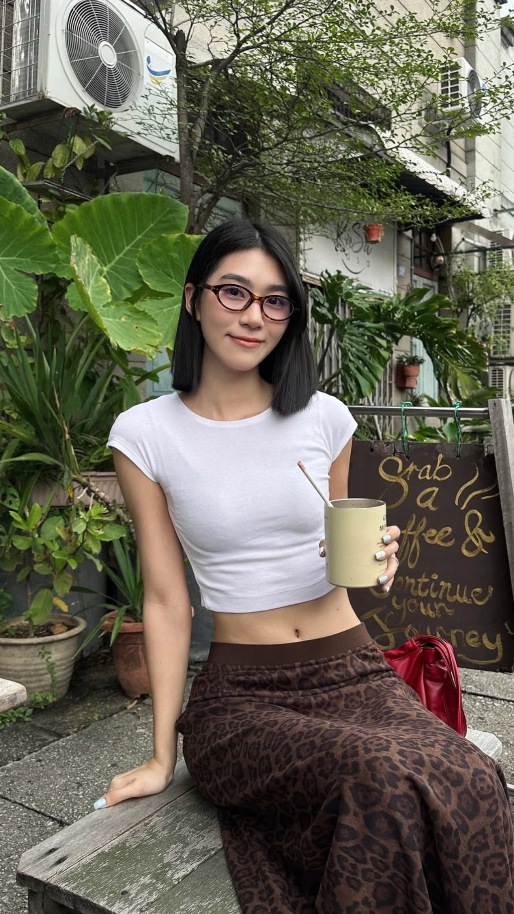 SALE Queen Sleeve Basic Tee