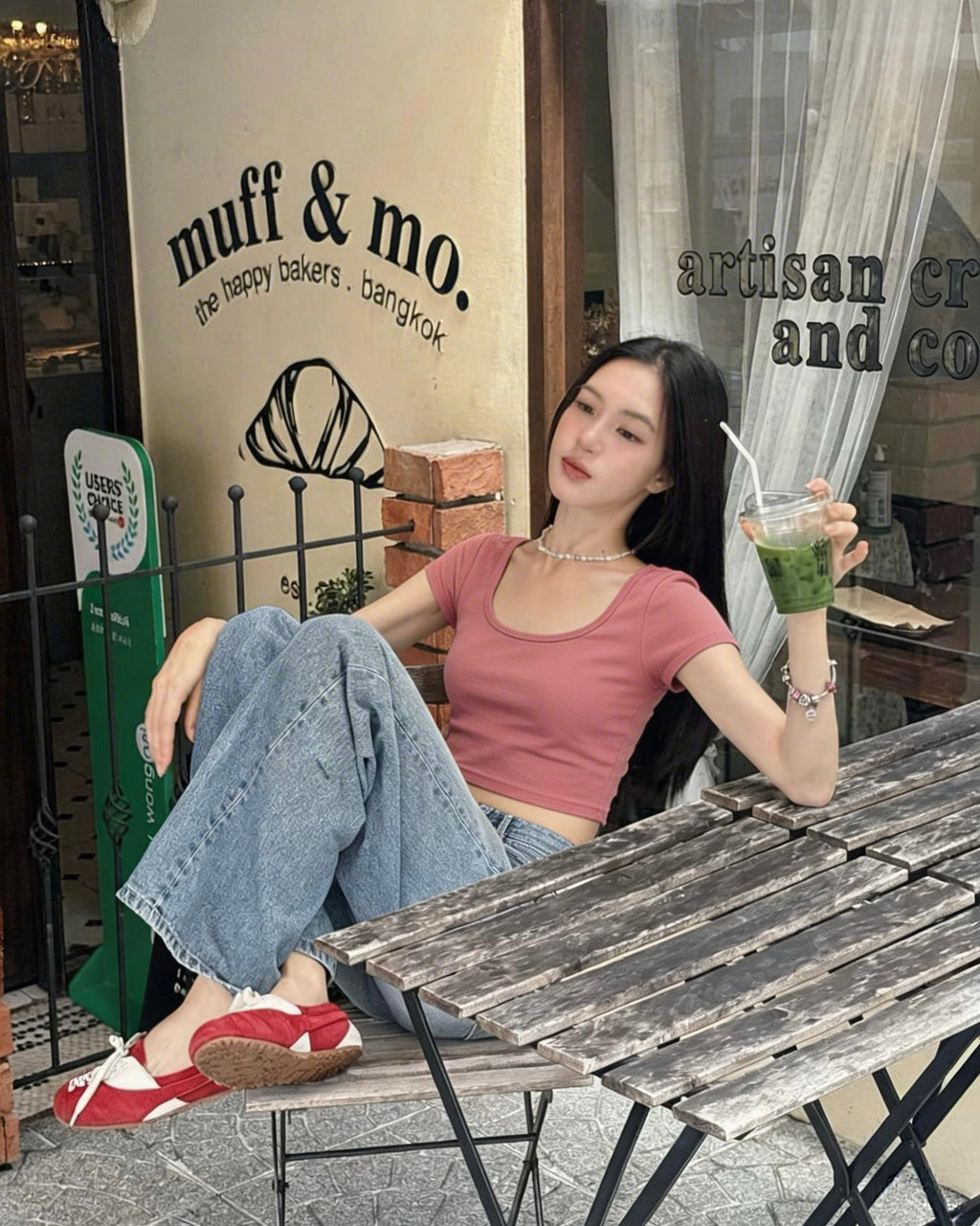 LULE Essential Crop Tee