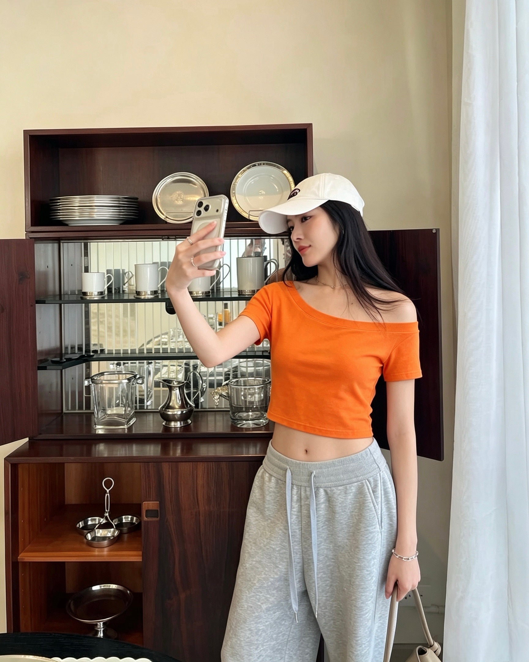 Cold-Shoulder Asymmetrical Neck Cropped Tee
