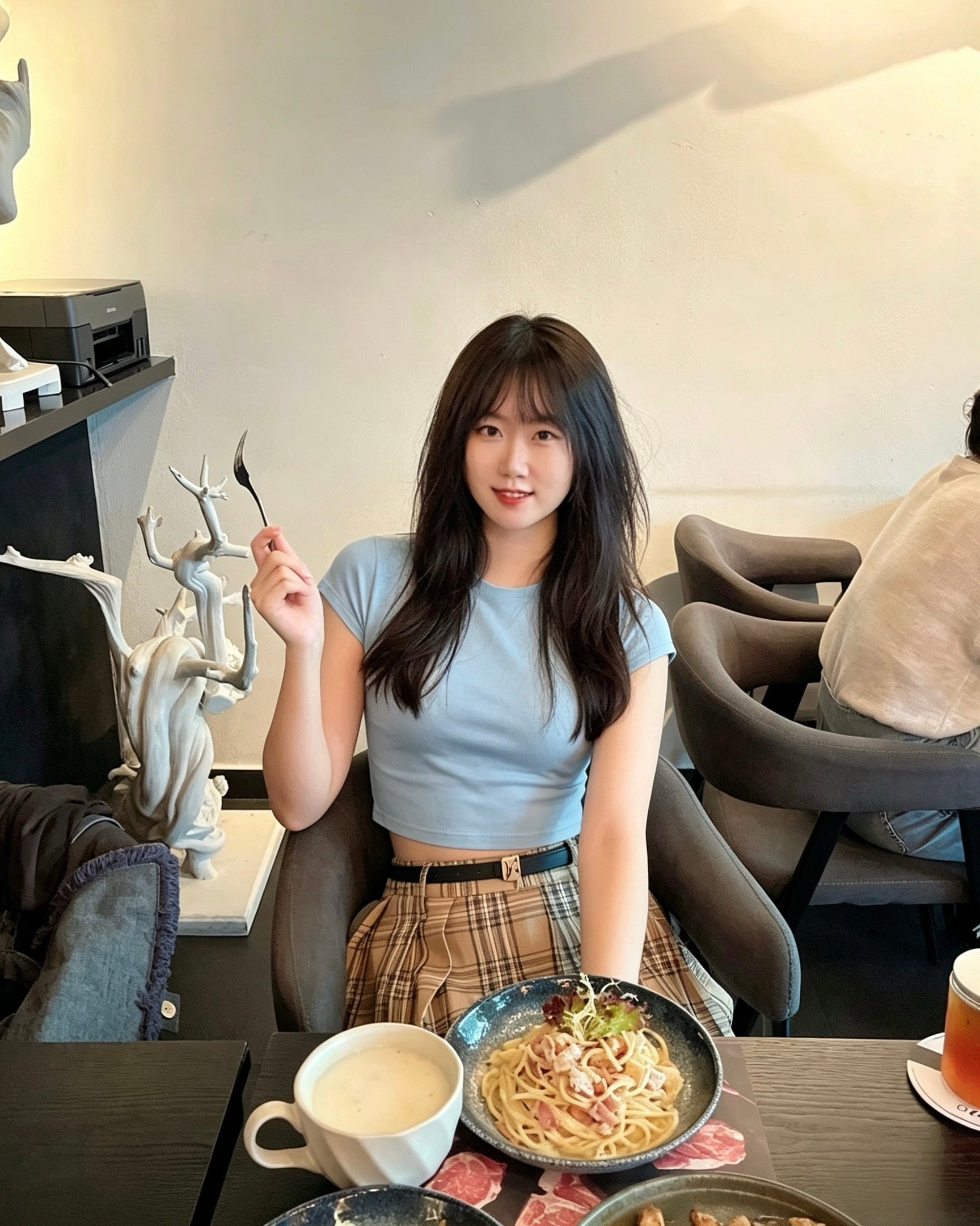 LULE Basic Queen Sleeve Tee