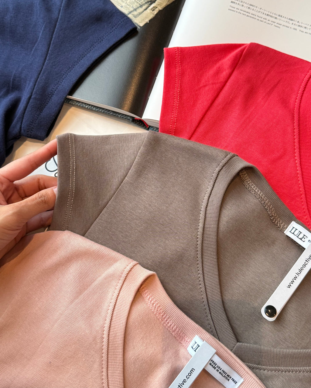 LULE Basic SlimCurve V-neck 2.0